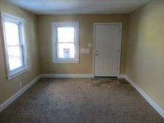 8309 Jadwin St - Photo 3 of 8