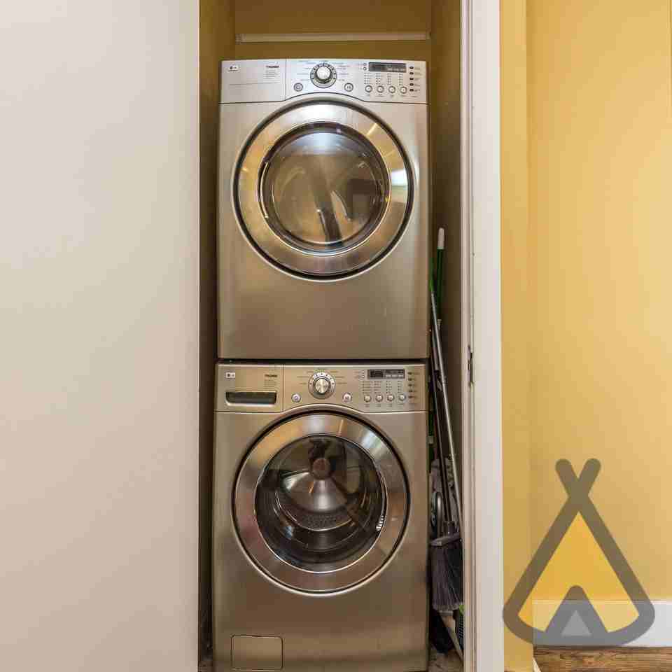 49 Engert Avenue #qw3