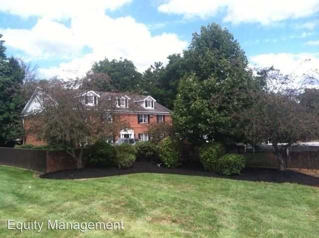 1010 W Western Reserve Rd - Photo 2 of 7