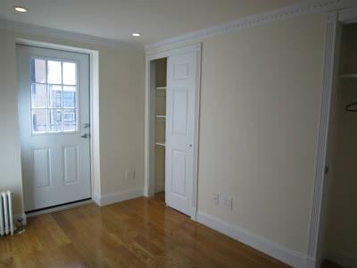 309 East 8th Street - Photo 3 of 11