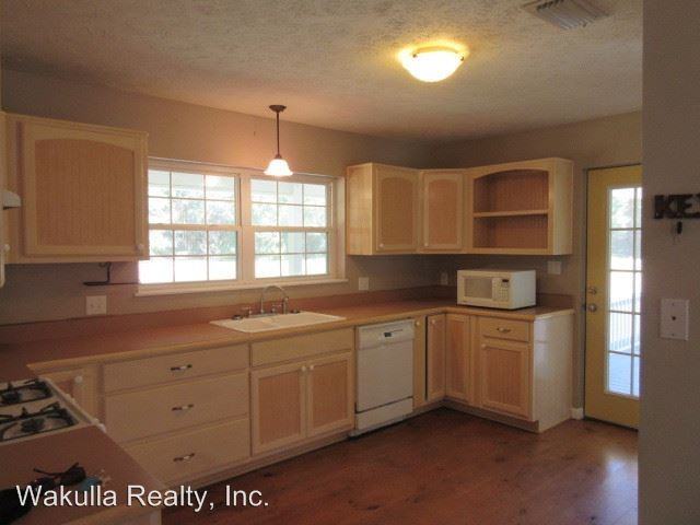 8264 Smith Creek Rd - Photo 3 of 12