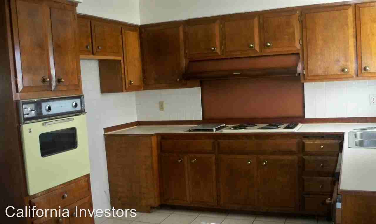 9121 Thilow Dr - Photo 2 of 3