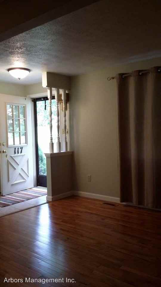 117 Brooke Dr - Photo 2 of 18