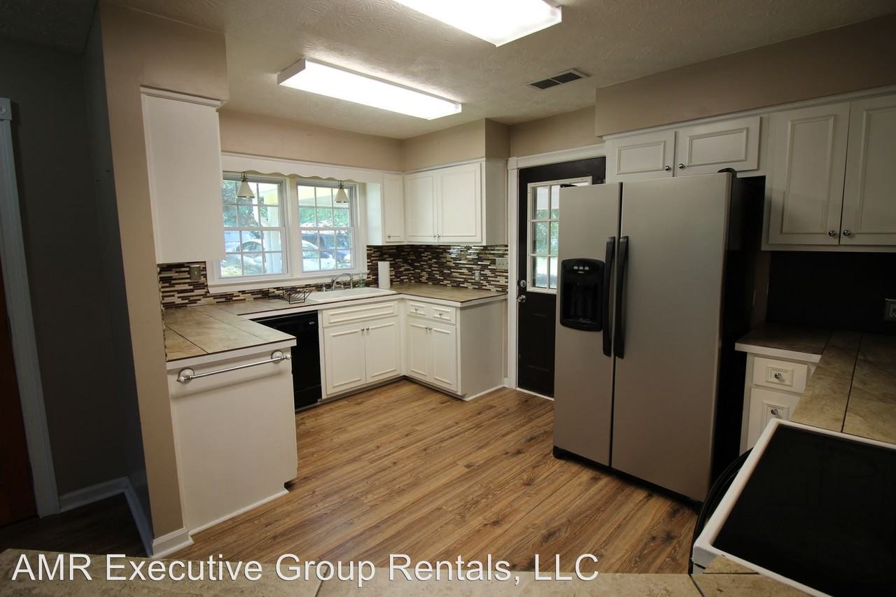 250 Lee Rd - Photo 2 of 2