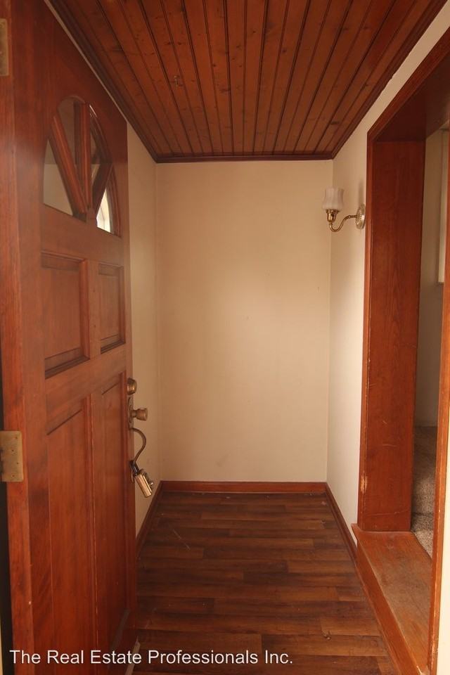 807 Glasgow St - Photo 2 of 14