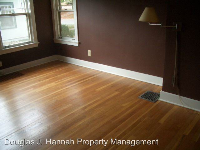 4961 Mercier St - Photo 2 of 25