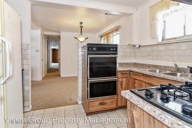 16435 St Louis Ave - Photo 2 of 6