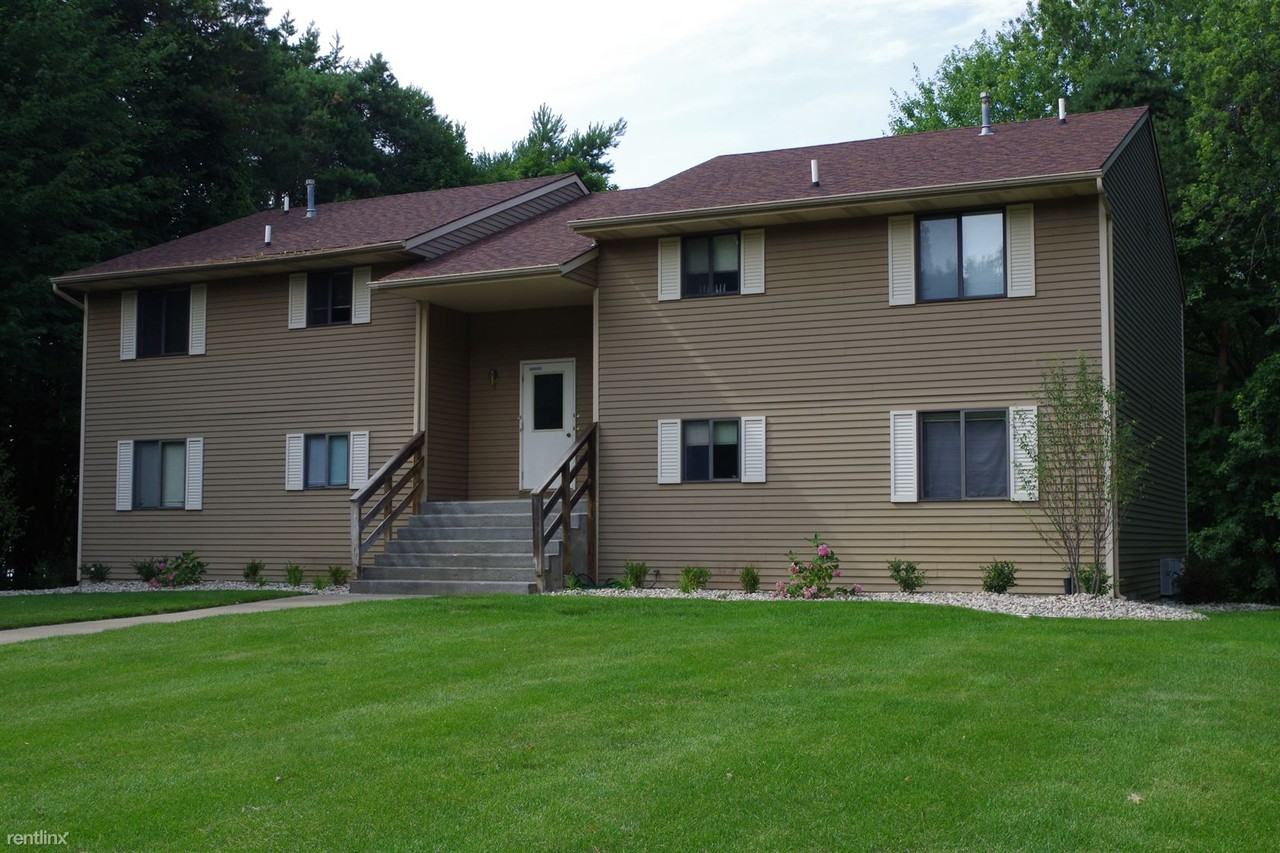 Pinetree Apartments - Photo 2 of 12