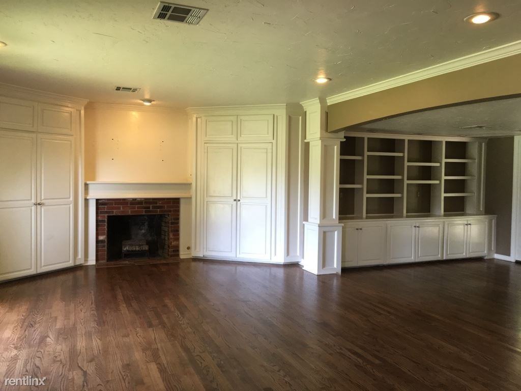 1119 Park Manor Dr - Photo 3 of 10