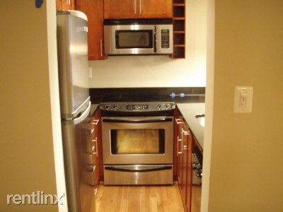 1361 K ST SE - Photo 3 of 11