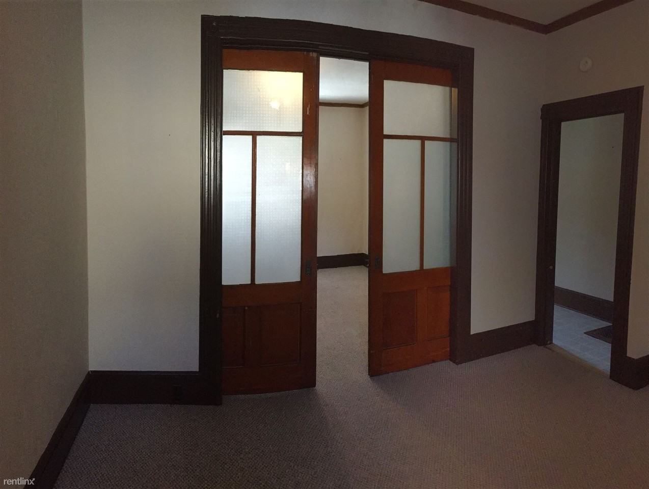 1302 East St - Photo 3 of 8