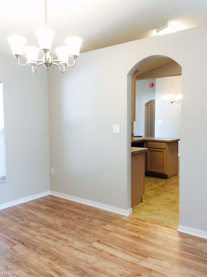 1107 Meadow Lark Dr - Photo 2 of 13