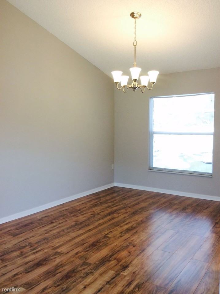 1107 Meadow Lark Dr - Photo 3 of 13