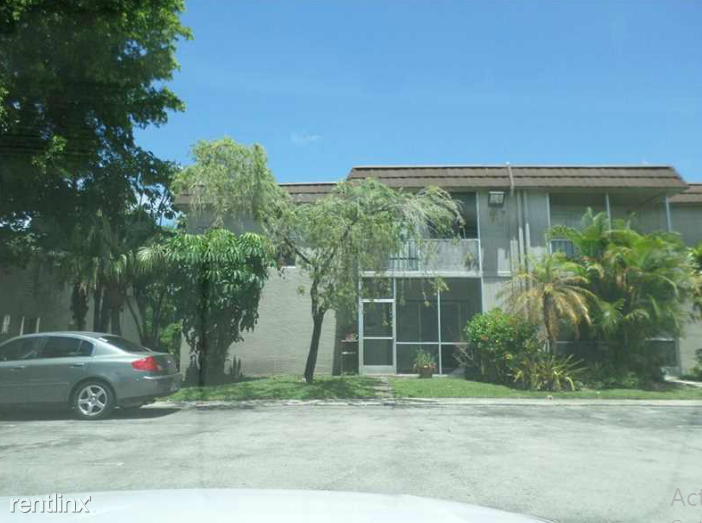 10357 N Kendall Dr - Photo 3 of 10
