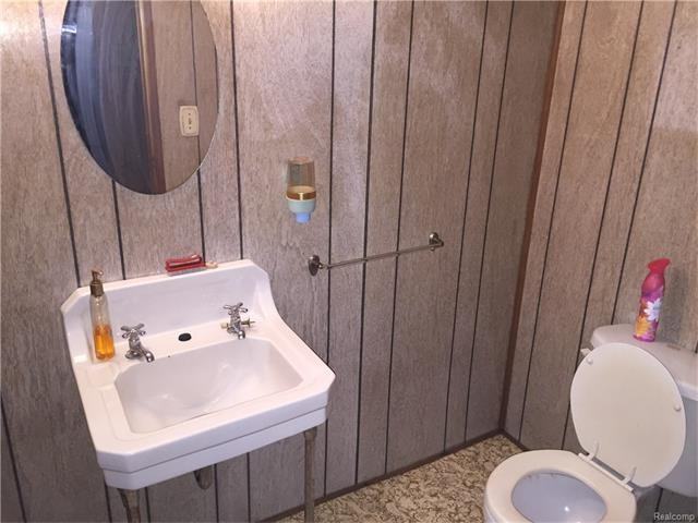 8309 Potomac St - Photo 3 of 15