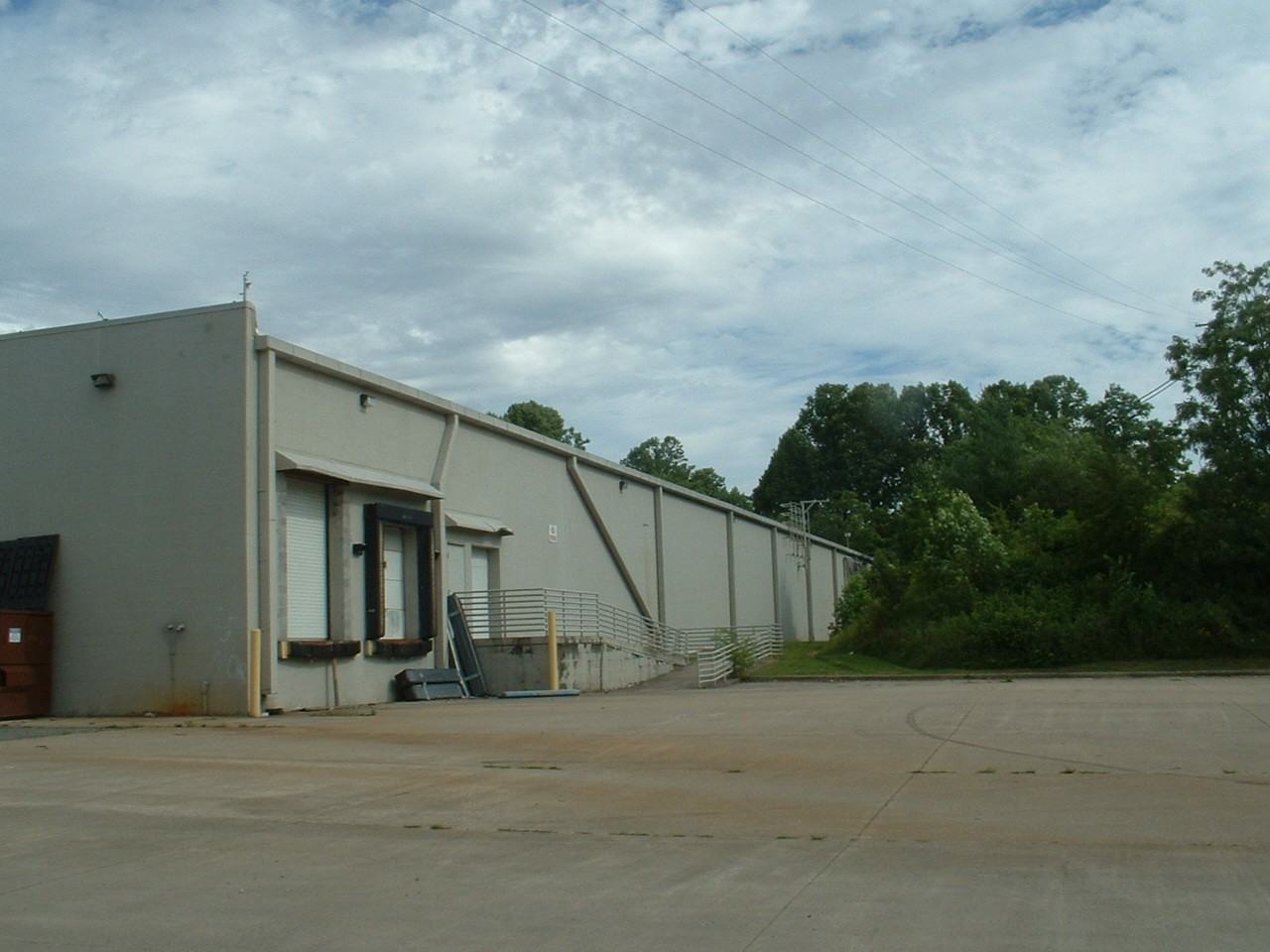 1556 Main St E - Photo 3 of 20