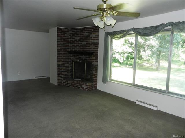 6911 Cranberry Lake Rd - Photo 3 of 6