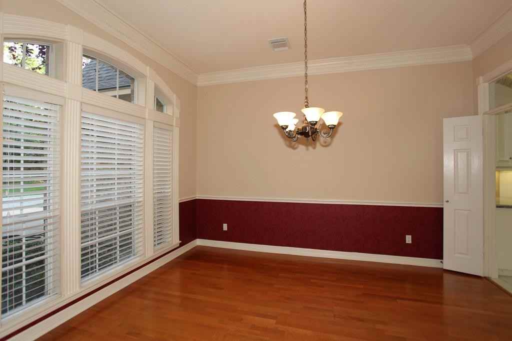 130 E Capstone Cir - Photo 3 of 27