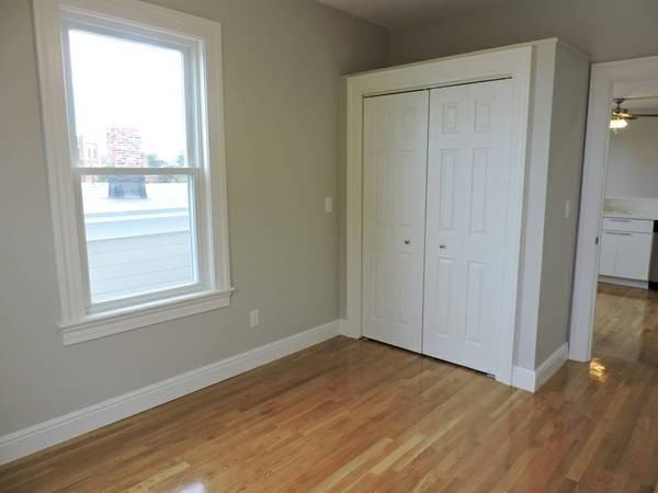 Hampshire Street - Photo 5 of 5