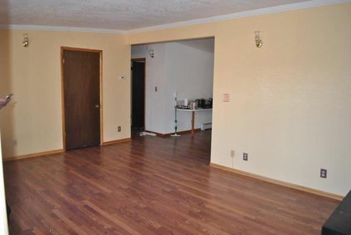 1674 Old Pioneer Way - Photo 2 of 17