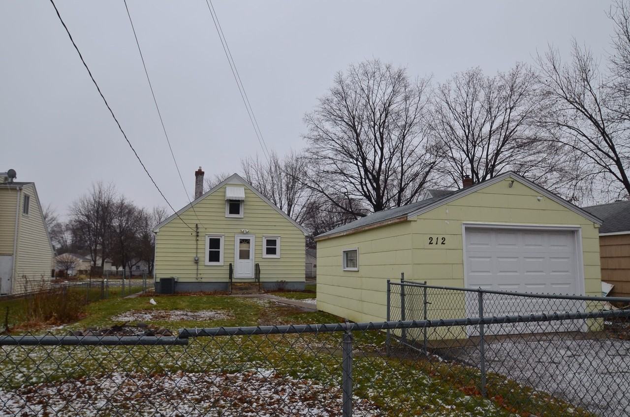 212 Frost St W - Photo 2 of 9