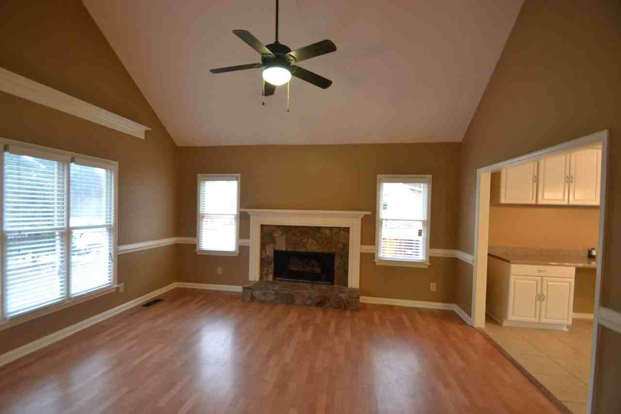 1211 Oakdale Rd - Photo 2 of 6