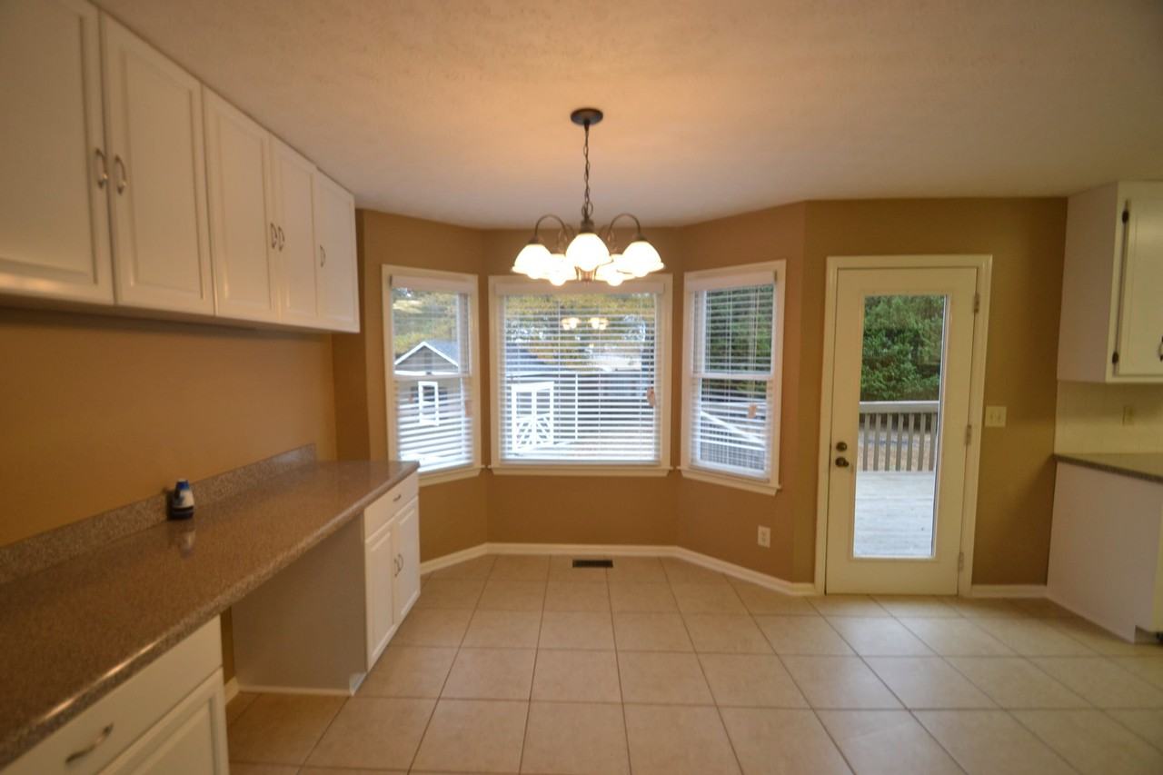 1211 Oakdale Rd - Photo 3 of 6