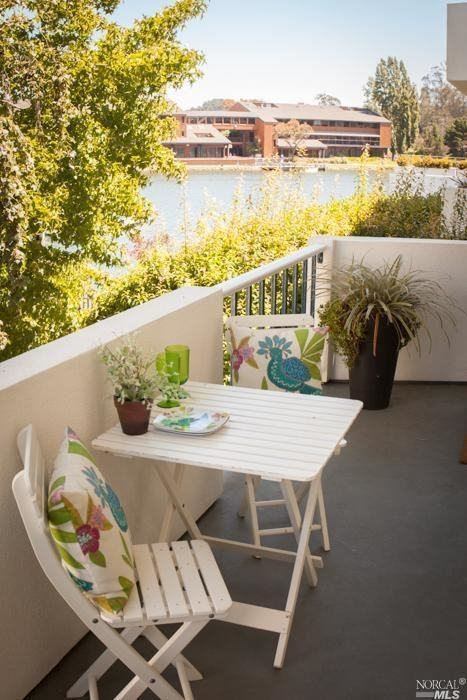 4227 Shelter Bay Ave - Photo 3 of 16