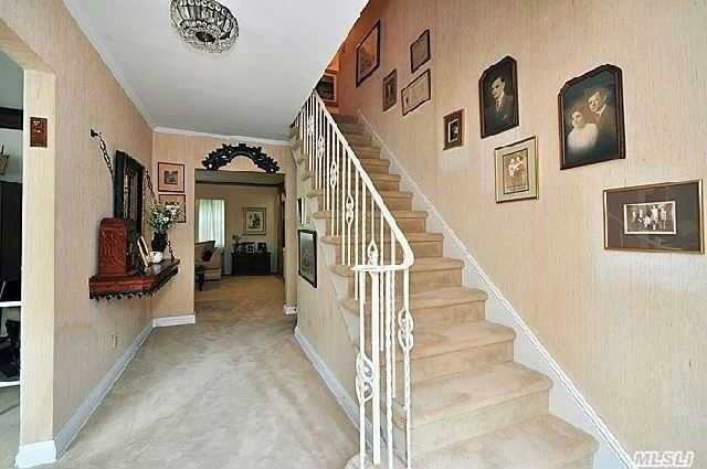 15 Locust Dr - Photo 2 of 12