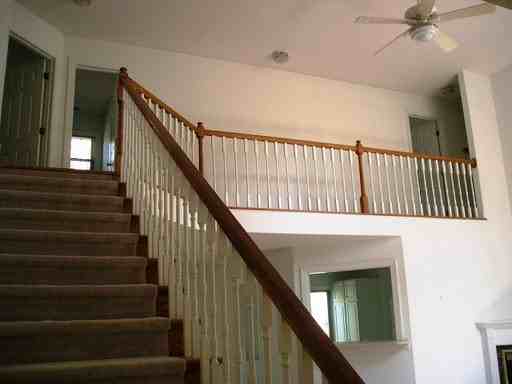 119 Trent Ln - Photo 2 of 6