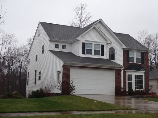 9356 Sarah Ct - Photo 3 of 35