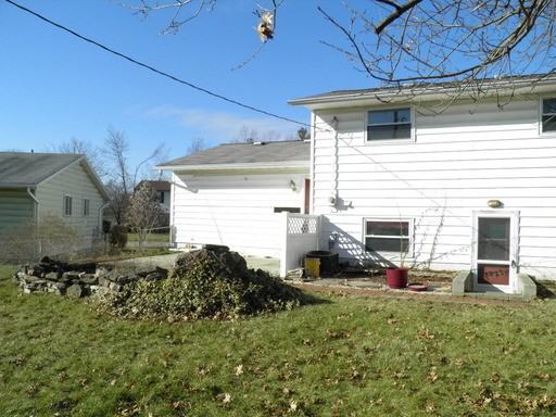 1010 Torrey Hill Dr - Photo 3 of 25