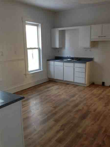 35 McOwen St - Photo 2 of 4