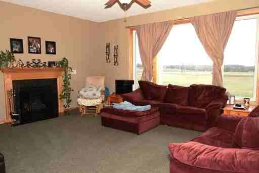 328 Garden Dr - Photo 2 of 12