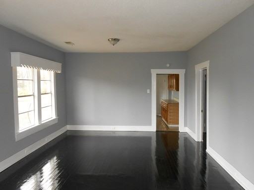 564 Avenue V - Photo 2 of 15