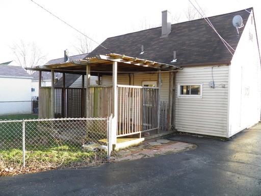 4126 Powell Ave - Photo 2 of 10