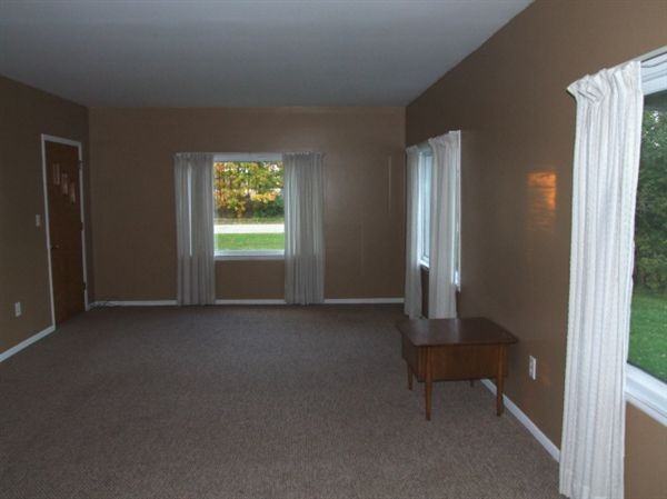 13420 Cascade Rd SE - Photo 3 of 14