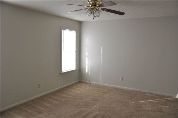 412 Ash St - Photo 3 of 7