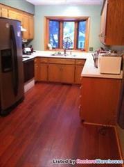 744 Pierce St NE - Photo 3 of 15