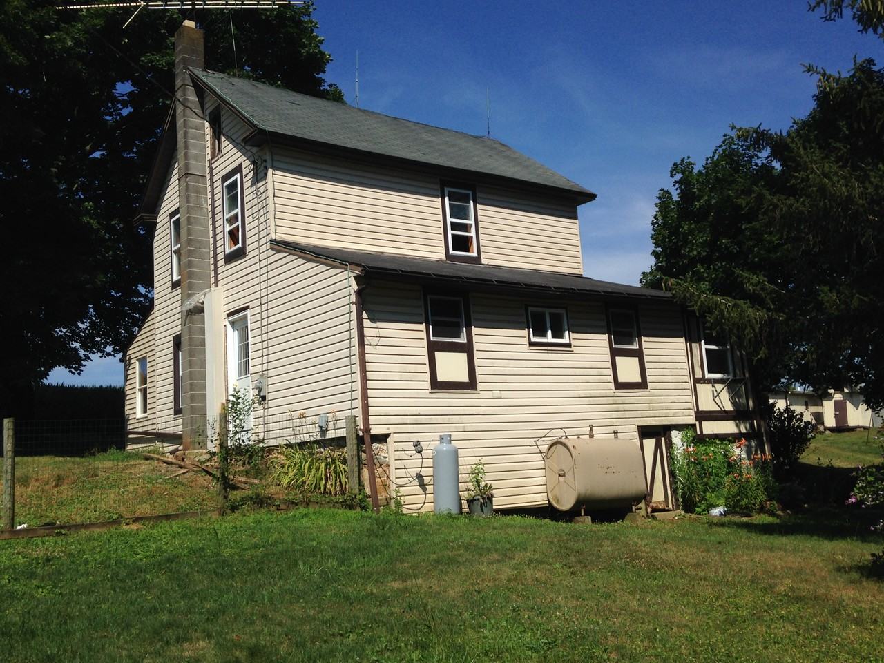 238 Mitchell Rd - Photo 3 of 12