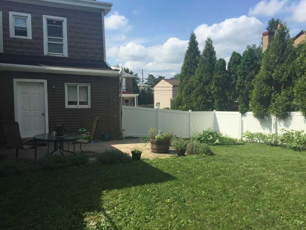 322 Manor Ave - Photo 3 of 15