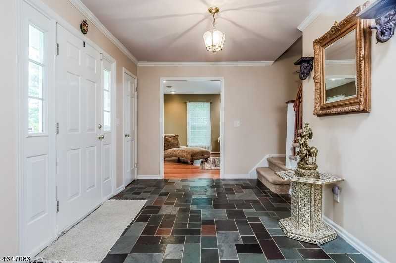 1 Pleasant View Way - Photo 2 of 25