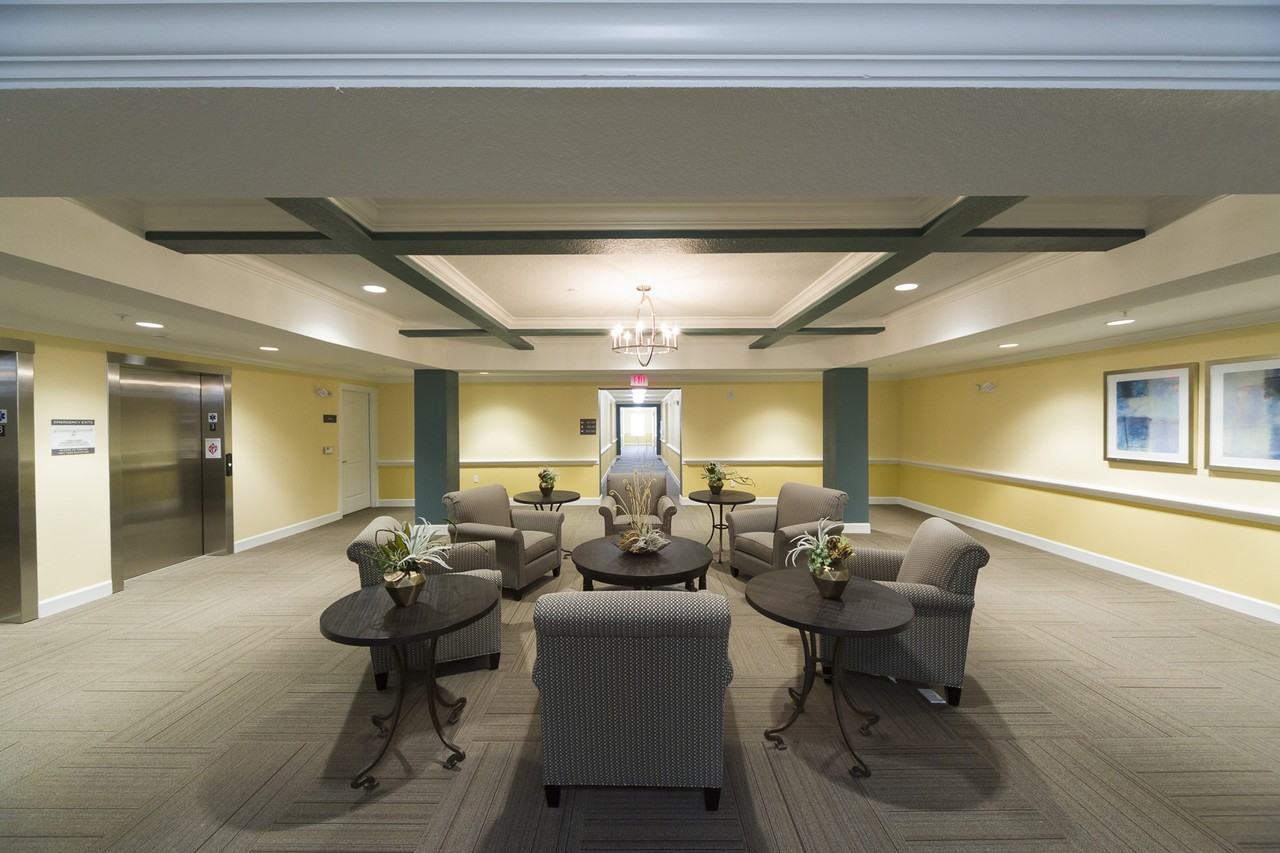 Katie Manor - Photo 7 of 25