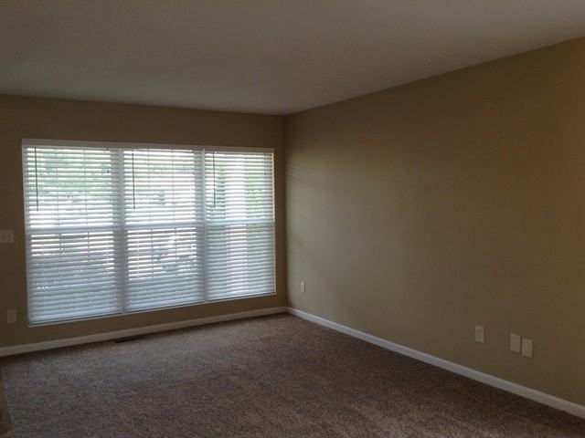 4695 Wood Field Dr - Photo 3 of 12