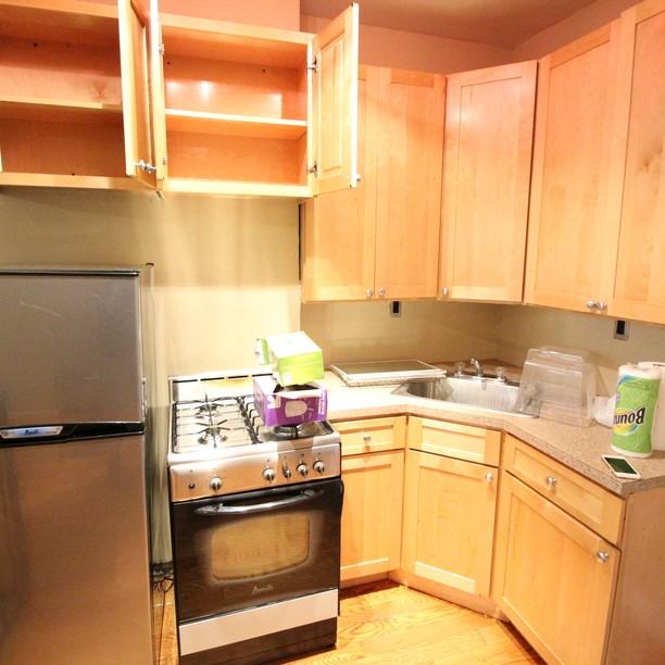 885 Saint Johns Place #4a