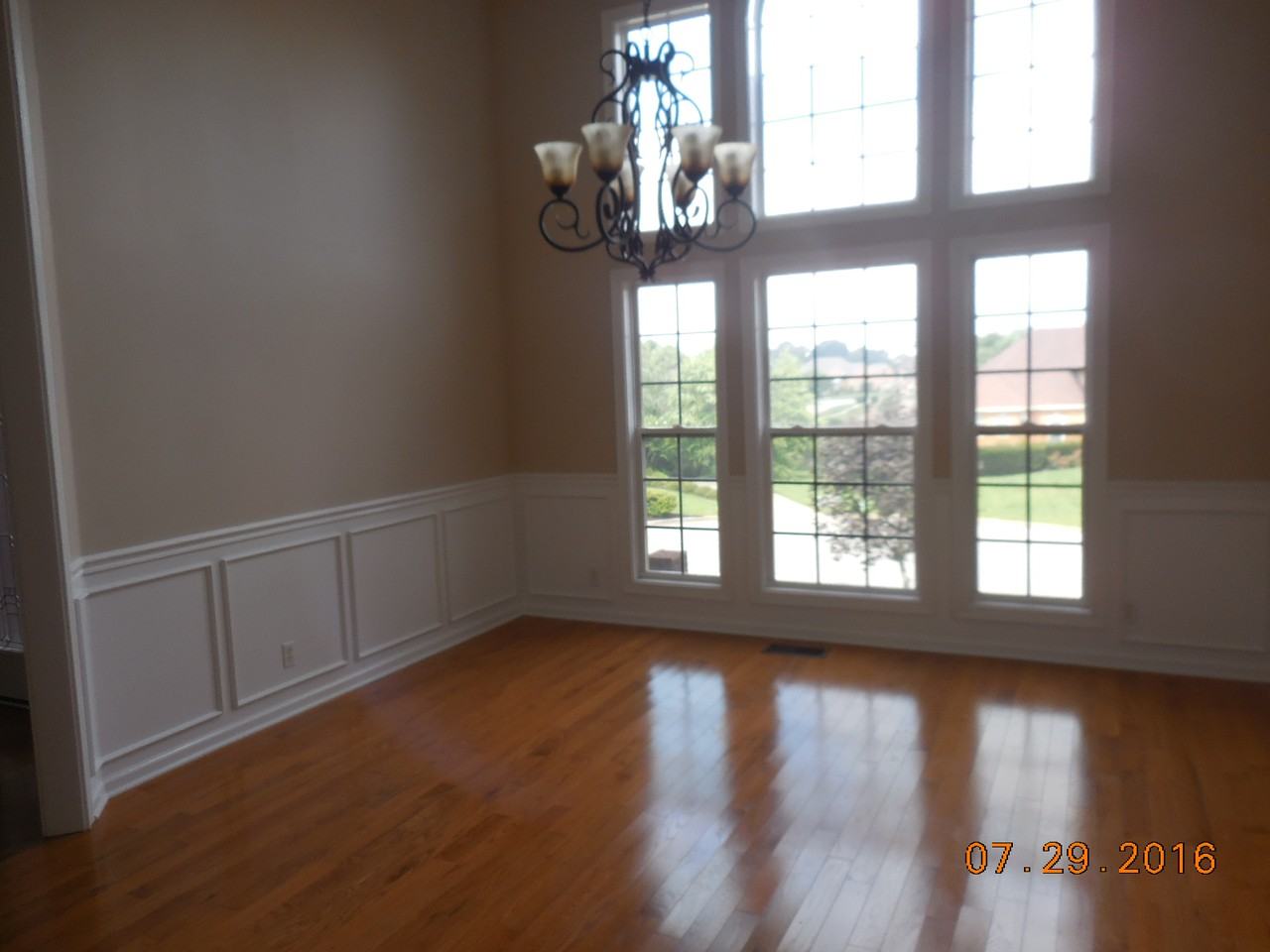426 Treemont Drive - Photo 2 of 9