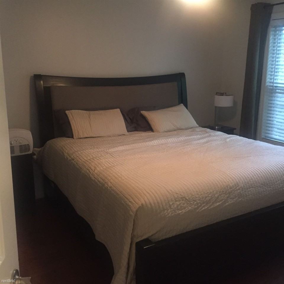 2106 River Heights Walk SE - Photo 2 of 17