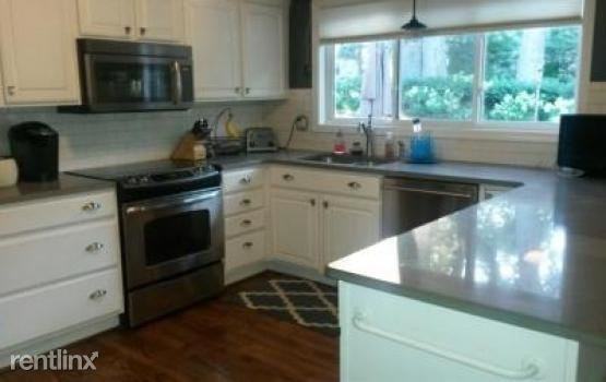 31207 Pickwick Ln - Photo 2 of 13