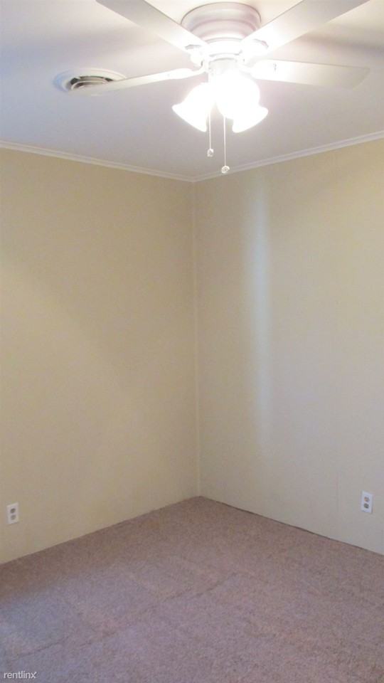 3277 Durham Dr - Photo 2 of 6