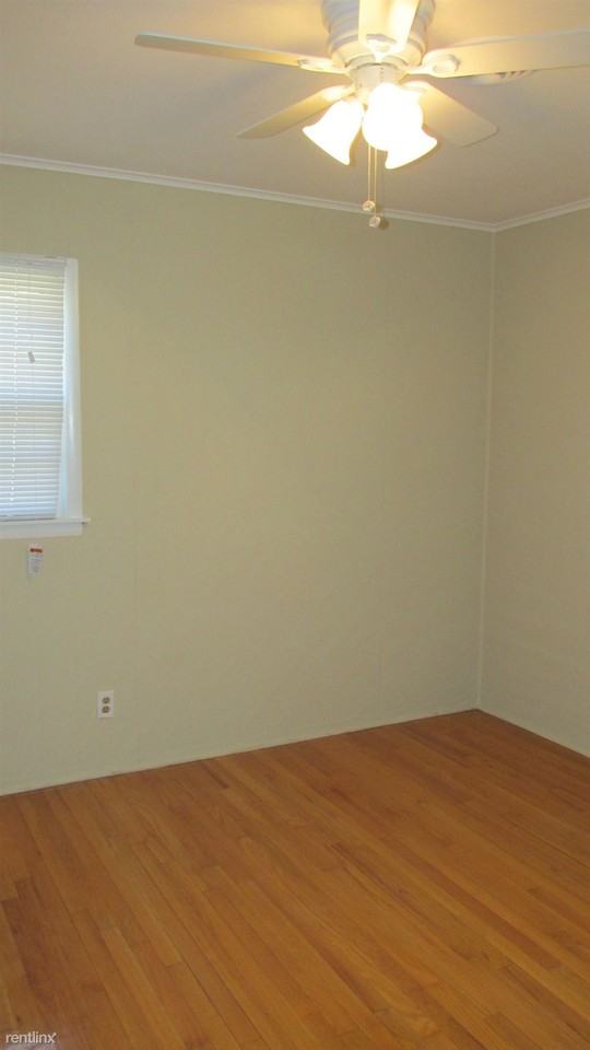 3277 Durham Dr - Photo 3 of 6